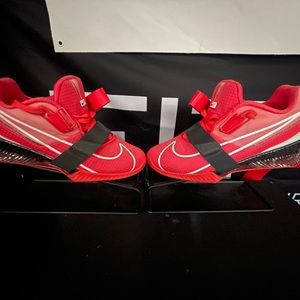 nike romaleos 4 // Color: Laser Crimson Red